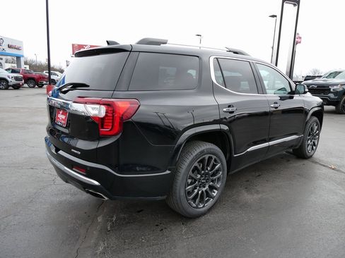 Certified 2023 GMC Acadia Denali w/ Black Diamond Edition image 5