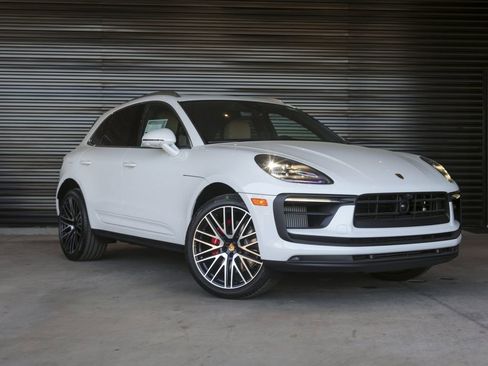 New 2026 Porsche Macan S AWD/4WD image 9