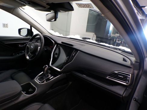 Used 2025 Subaru Legacy Limited image 15