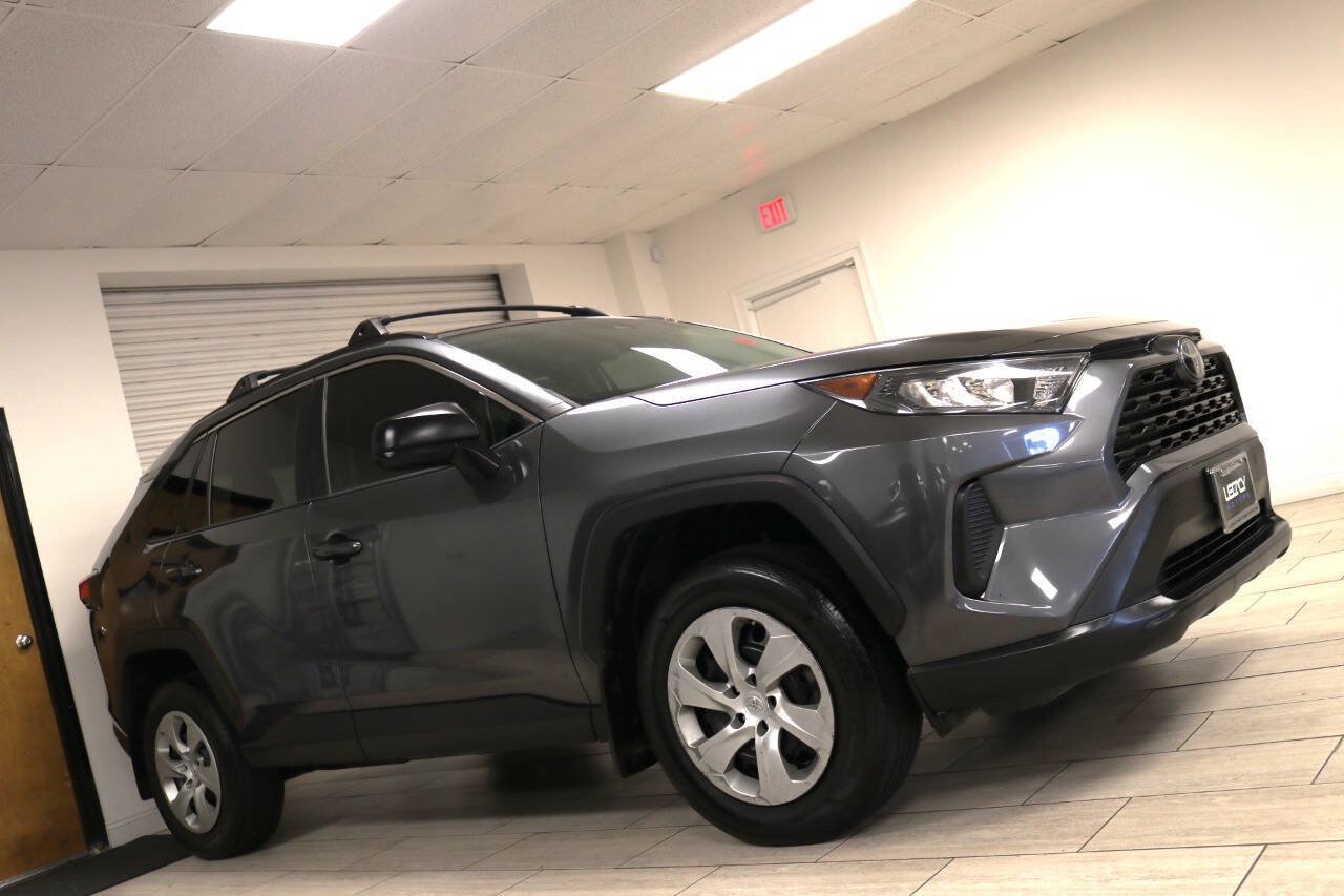 Used 2020 Toyota RAV4 LE w/ Carpet Mat Package AWD/4WD image 9