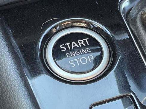 Used 2022 Nissan Kicks SR w/ Premium Package image 30