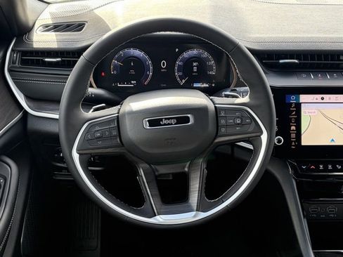 New 2026 Jeep Grand Cherokee Limited image 38