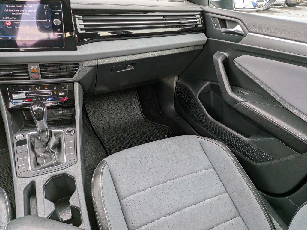 Certified 2026 Volkswagen Jetta SE FWD image 16