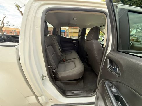 Used 2021 Chevrolet Colorado LT image 22