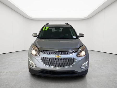 Used 2017 Chevrolet Equinox LT w/ Convenience Package AWD/4WD image 2