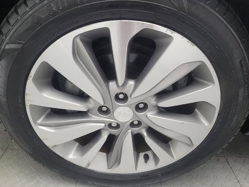 Used 2018 Buick Encore Preferred image 31