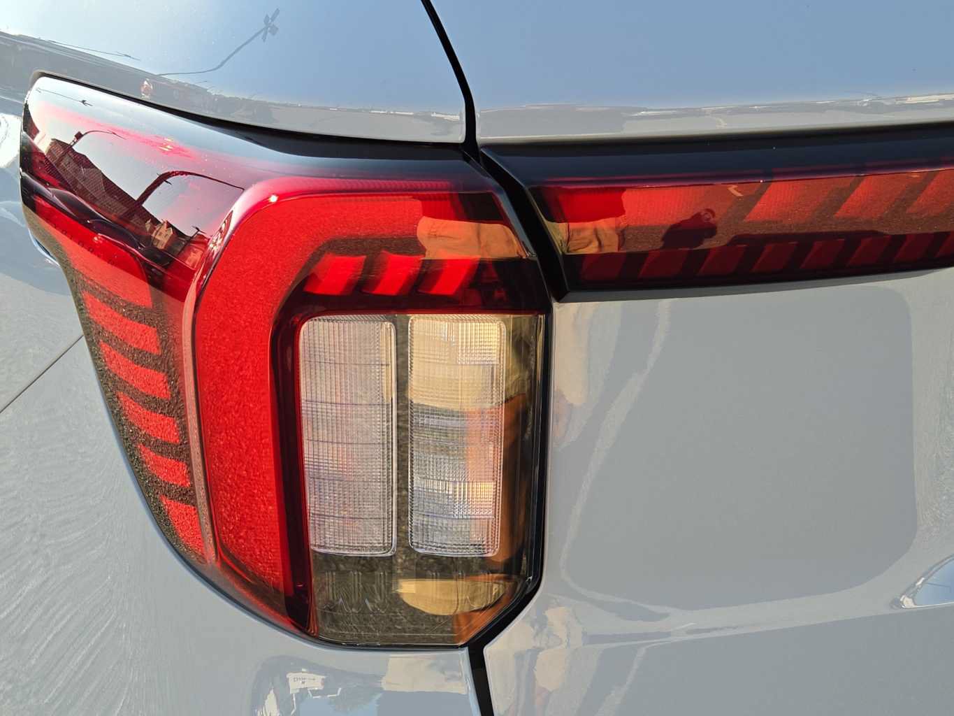 New 2027 Ford Explorer Active RWD image 16