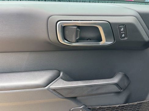 New 2025 Ford Bronco Outer Banks image 14