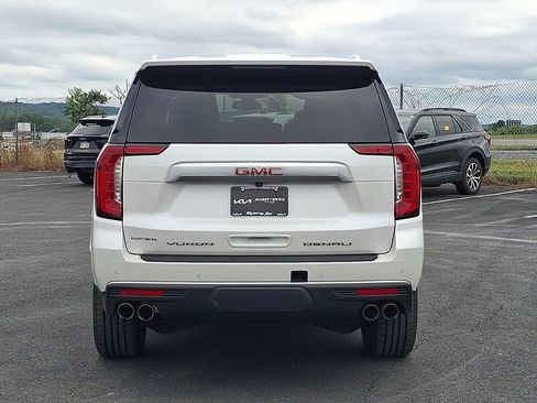 Used 2022 GMC Yukon Denali AWD/4WD image 5