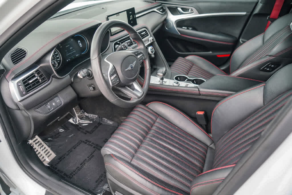 Used 2023 Genesis G70 2.0T w/ Sport Prestige Package RWD image 16