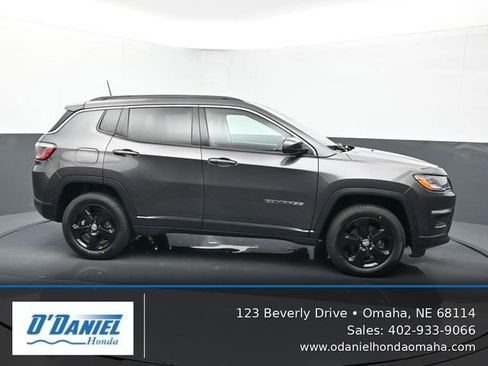 Used 2019 Jeep Compass Latitude w/ Popular Equipment Group image 7