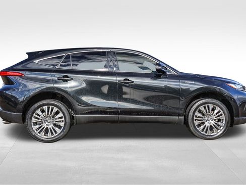 Used 2021 Toyota Venza Limited w/ Advanced Technology Package image 4