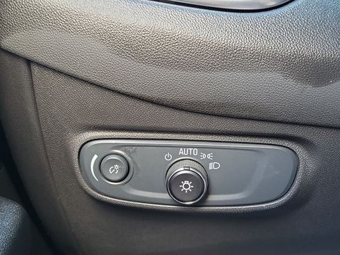 Used 2024 Chevrolet Equinox LT FWD image 14