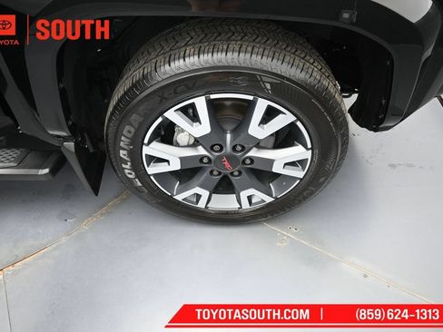 Used 2025 Toyota 4Runner TRD Sport Premium AWD/4WD image 37