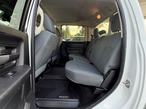 Used 2016 RAM 3500 Tradesman w/ Chrome Appearance Group image 18