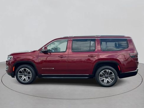 Used 2022 Jeep Wagoneer Series III AWD/4WD image 2