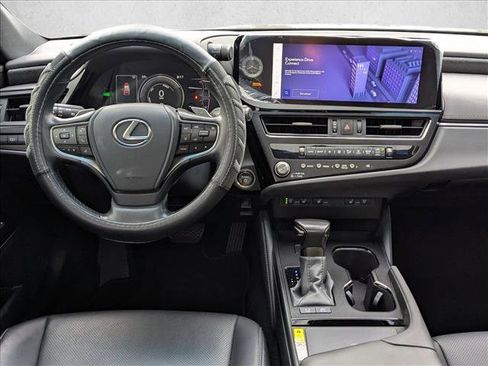 Used 2025 Lexus ES 300h w/ Premium Package FWD image 17