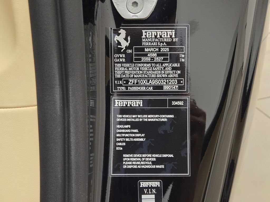 Used 2025 Ferrari 12Cilindri RWD image 38