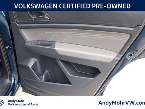 Used 2023 Volkswagen Atlas SEL R-Line AWD/4WD image 26