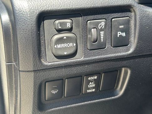 Used 2019 Toyota 4Runner Limited AWD/4WD image 30