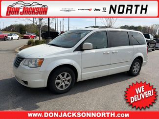 Used 2010 Chrysler Town & Country Touring video 1