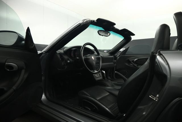 Used 2002 Porsche Boxster RWD image 37