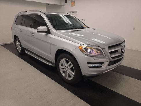 Used 2013 Mercedes-Benz GL 320 BlueTEC 4MATIC image 4
