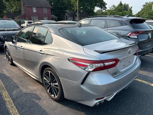 Used 2019 Toyota Camry XSE w/ Navigation Package FWD image 9