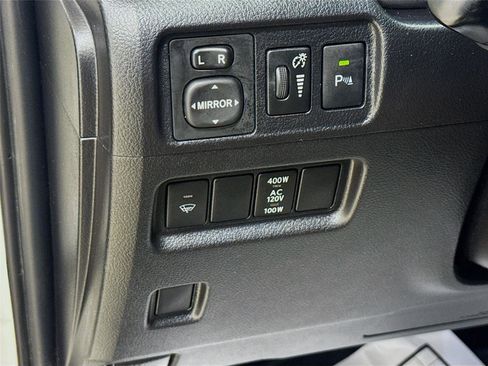 Used 2018 Toyota 4Runner Limited image 10