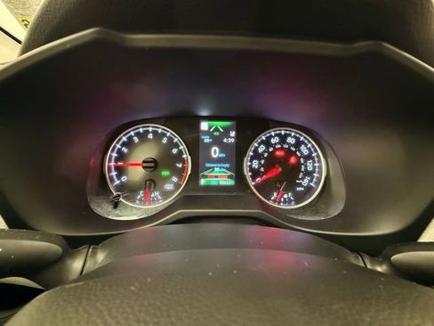 Used 2022 Toyota RAV4 XLE Premium FWD image 22