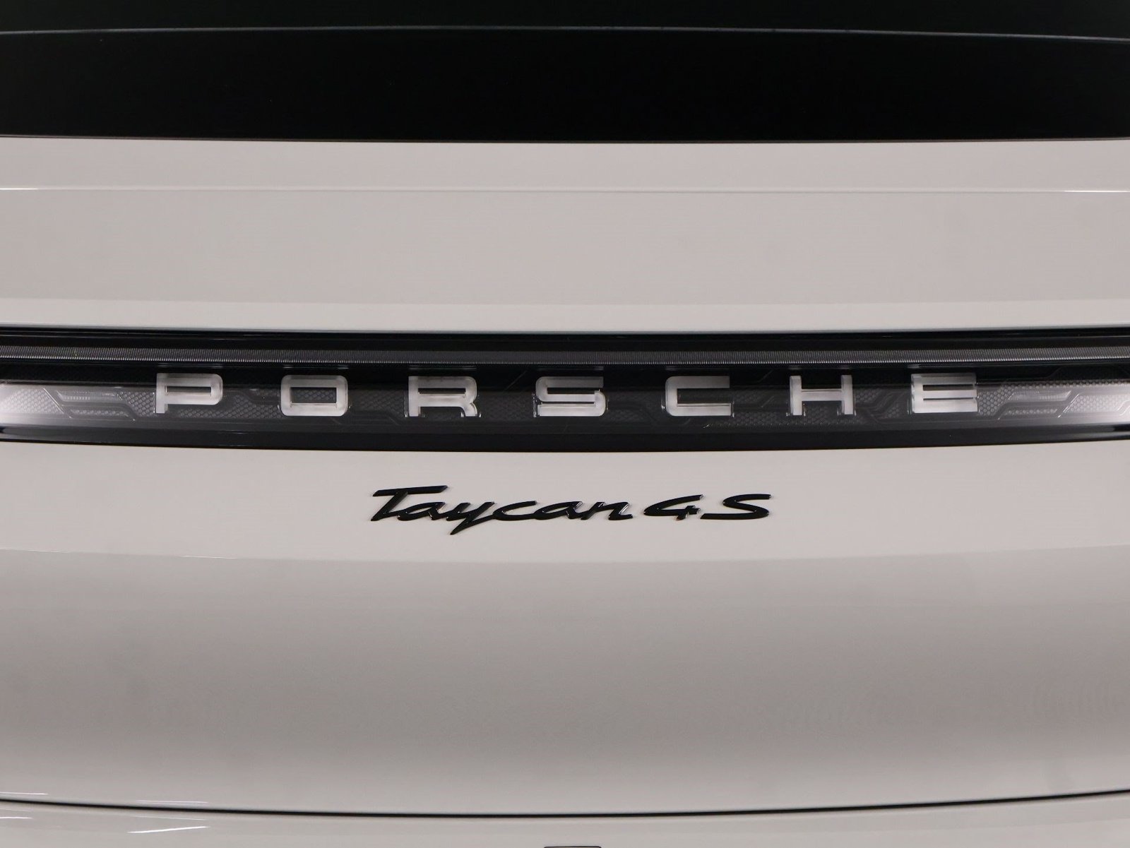 Certified 2023 Porsche Taycan 4S AWD/4WD image 22