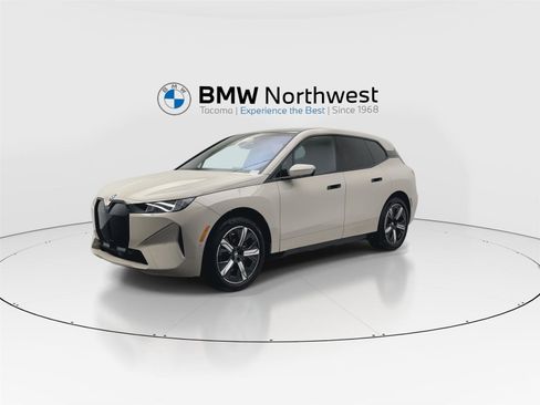 New 2026 BMW iX xDrive45 image 9