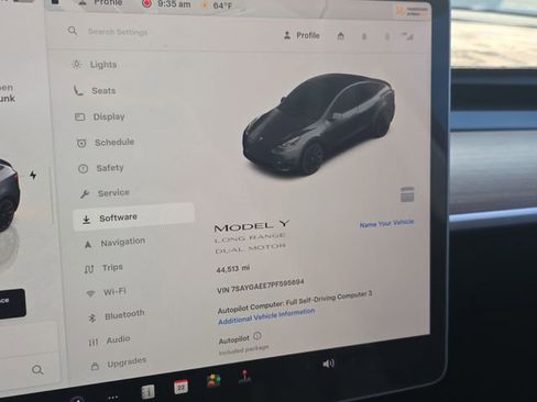 Used 2023 Tesla Model Y Long Range image 24