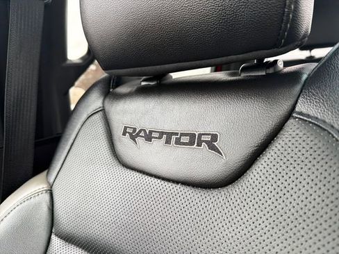 Used 2018 Ford F150 Raptor w/ Equipment Group 802A Luxury image 35