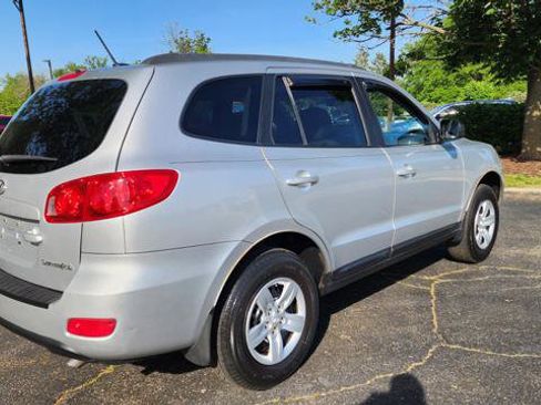 Used 2009 Hyundai Santa Fe GLS FWD image 11