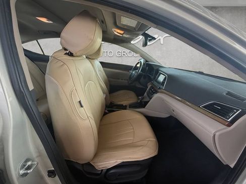 Used 2017 Hyundai Elantra Value Edition FWD image 24