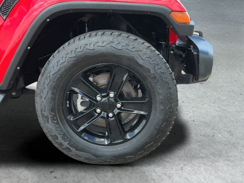 Used 2021 Jeep Wrangler Unlimited Sahara AWD/4WD image 23