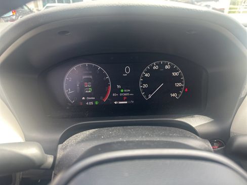 Used 2024 Honda HR-V LX image 11
