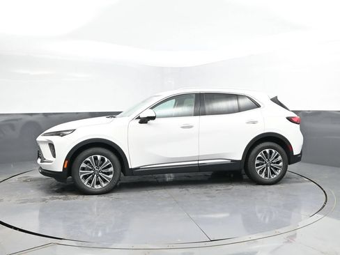 Used 2024 Buick Envision Preferred AWD/4WD image 4