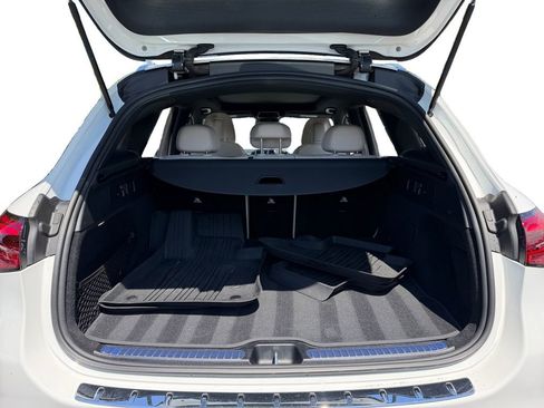 Used 2023 Mercedes-Benz GLC 300 4MATIC image 11