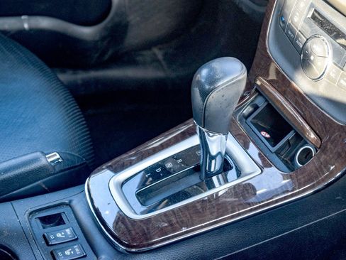 Used 2013 Nissan Sentra SL w/ Leather Pkg image 20