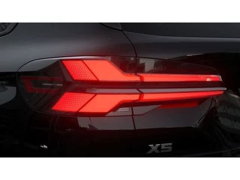 New 2026 BMW X5 M60i image 8