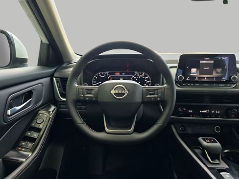 New 2026 Nissan Rogue SV w/ Cold Weather Package FWD image 18