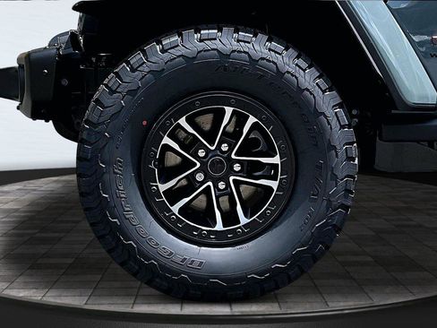 New 2026 Jeep Wrangler Unlimited Rubicon AWD/4WD image 11