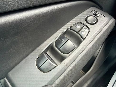 Used 2022 Nissan Altima 2.5 SV FWD image 22