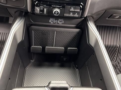 New 2026 RAM 1500 Big Horn AWD/4WD image 19