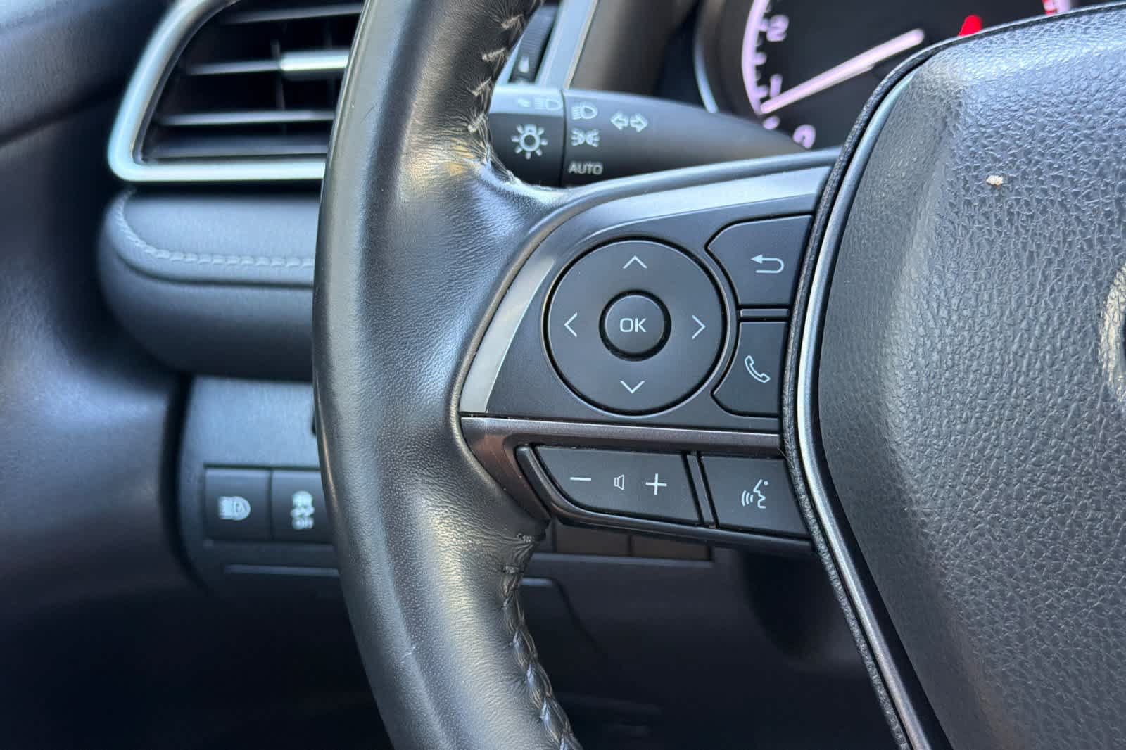 Used 2023 Toyota Camry SE w/ Audio Upgrade Package FWD image 25