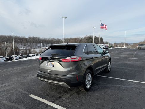 Certified 2024 Ford Edge SEL w/ Convenience Package AWD/4WD image 6