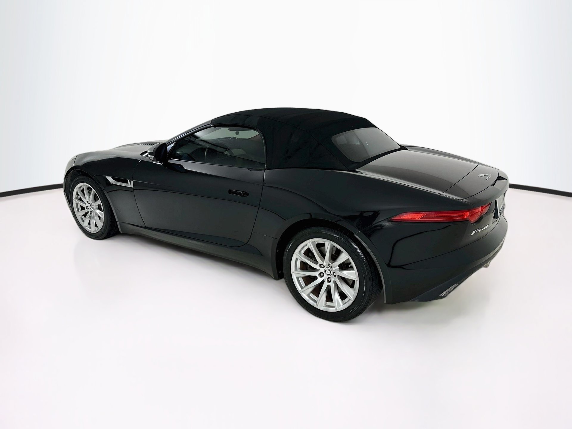 Used 2014 Jaguar F-TYPE Convertible RWD image 6