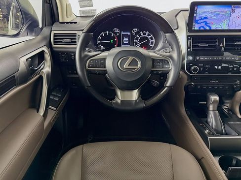 Certified 2022 Lexus GX 460 Luxury w/ Off Road Package image 24